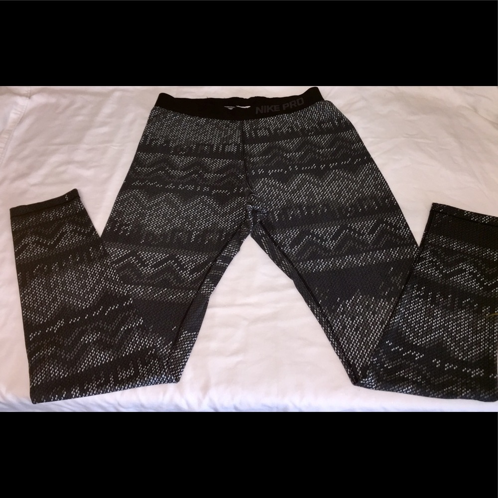 Nike Pro XL Dri-Fit Work out Pants.